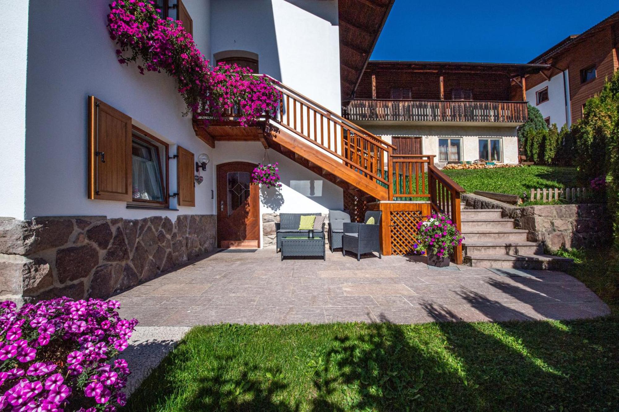 Apartment Sellablick Urtijëi Dış mekan fotoğraf